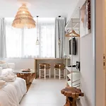 Apart-hotel Vanilla Boutique Atmabnb 12 3*