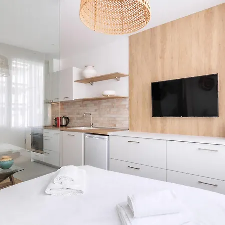 Vanilla Boutique Atmabnb 12 Апарт-отель 3*