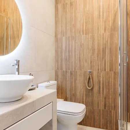 Апарт-отель Vanilla Boutique Atmabnb 12 3*