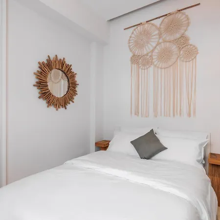 Vanilla Boutique Atmabnb 12 Апартхотел Солун