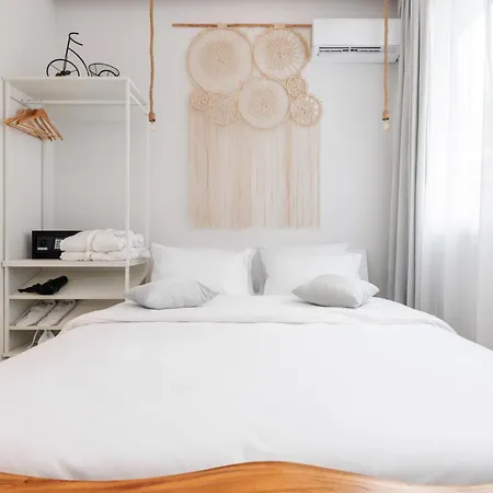 Vanilla Boutique Atmabnb 12 3* Thessaloniki